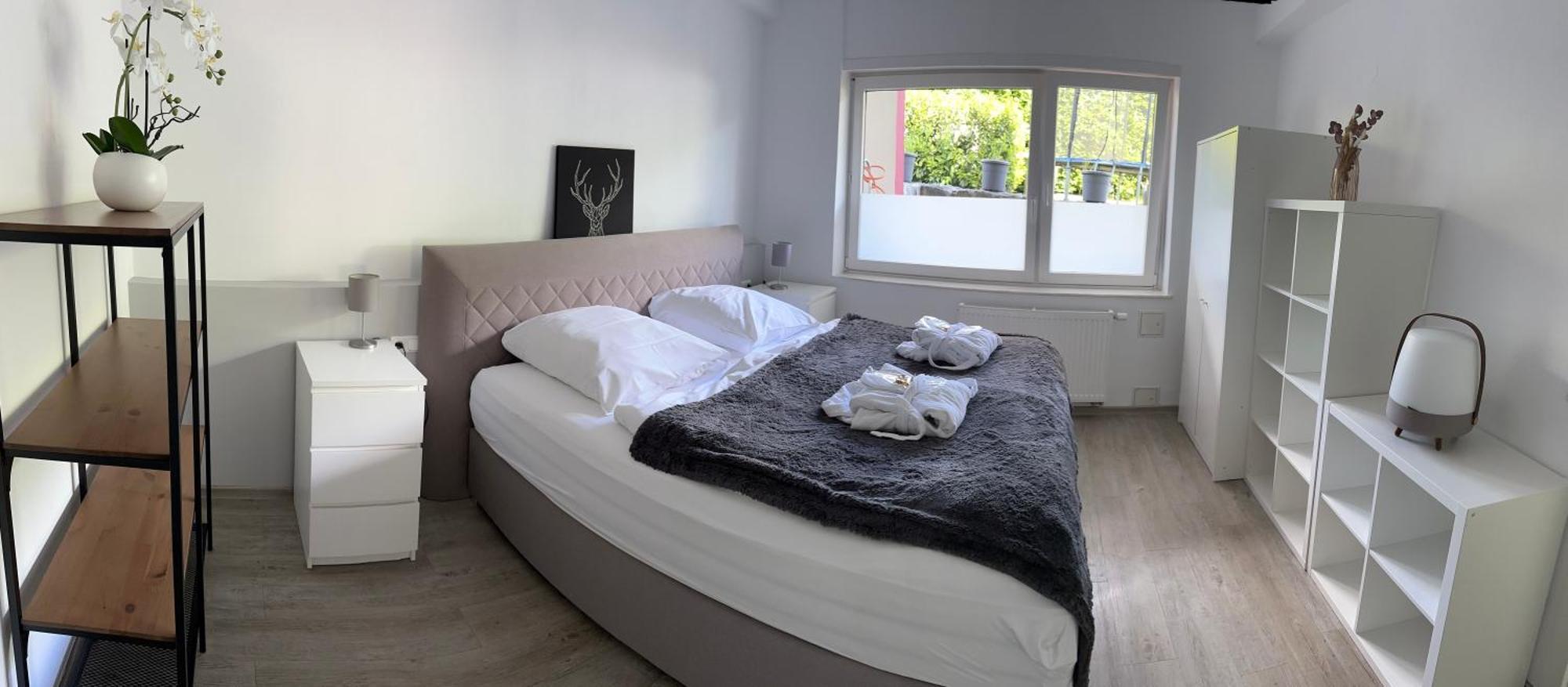 Ferienwohnung Schlossblick - 4 Sterne Sauna Pool Whirlpool Exklusiv Braunfels Kültér fotó